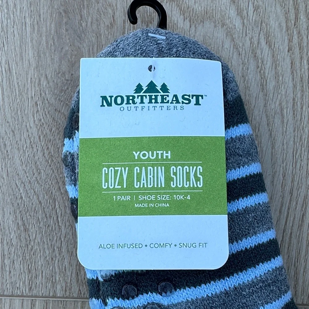 Northeast Outfitters Cozy Cabin Youth Stripe Crew Socks, S